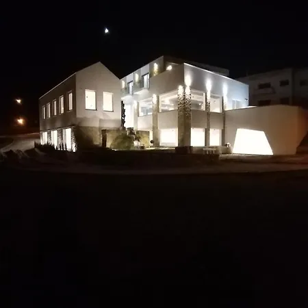 5ª Vigia Szálloda Porto de Mós